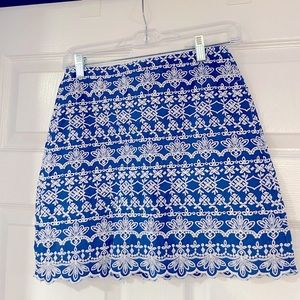 00 petite Loft blue and white embroidered skirt. Worn once.